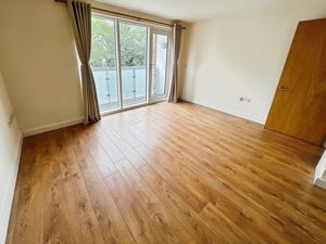 Lounge- click for photo gallery